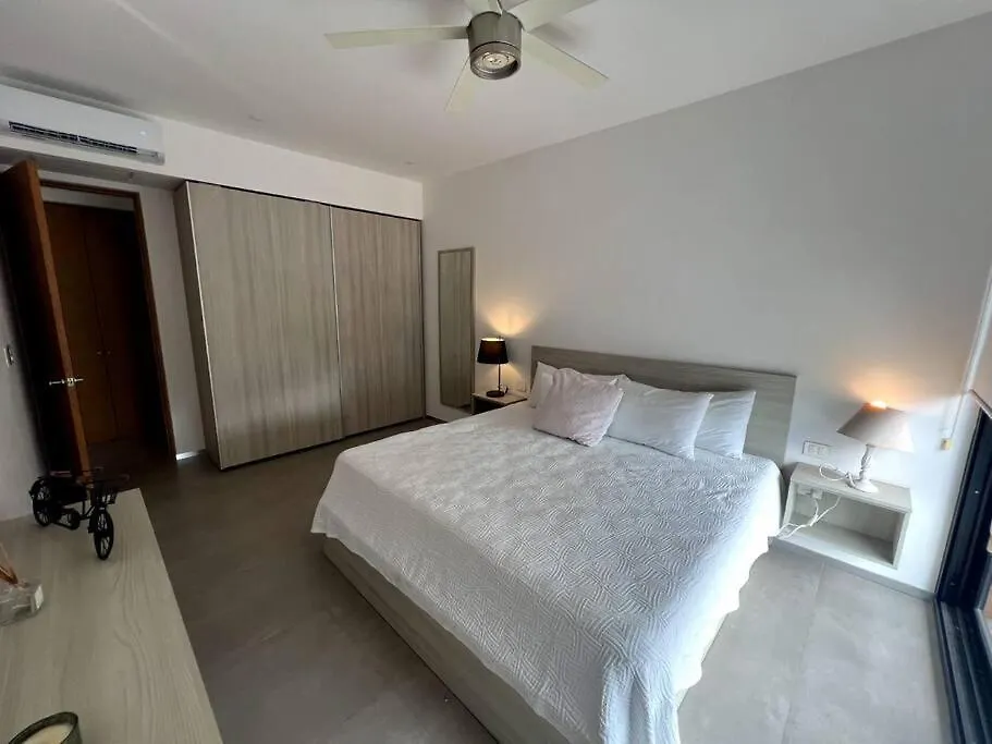 Apartment Condominio En Playa Del Carmen Mexico