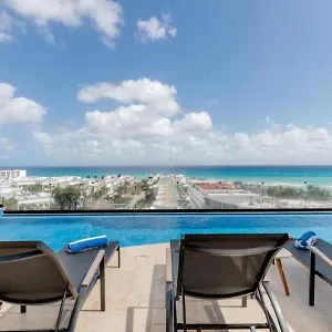 Apartamento One Paralia, Playa del Carmen